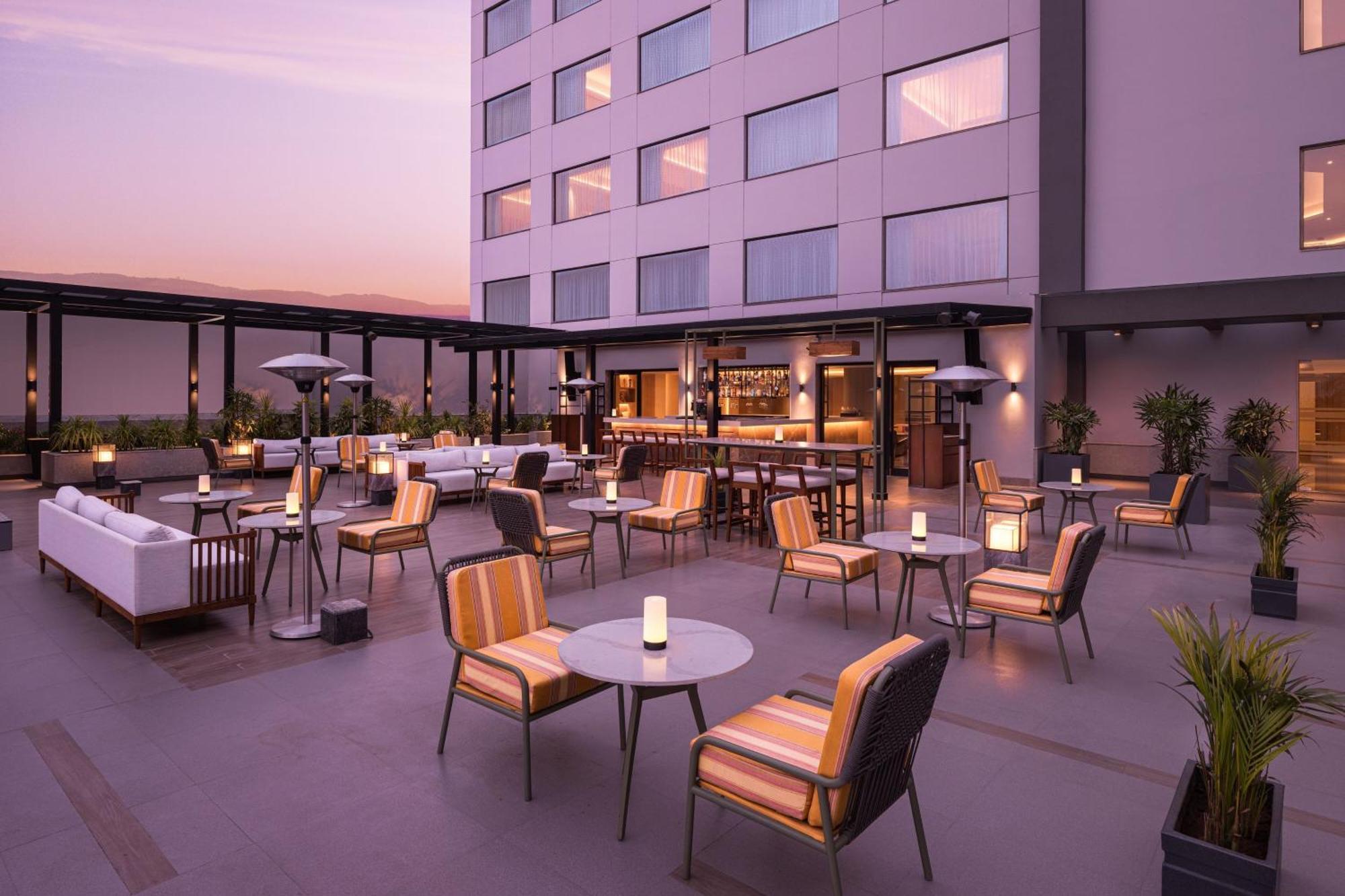 Courtyard By Marriott Shillong Hotel Kültér fotó